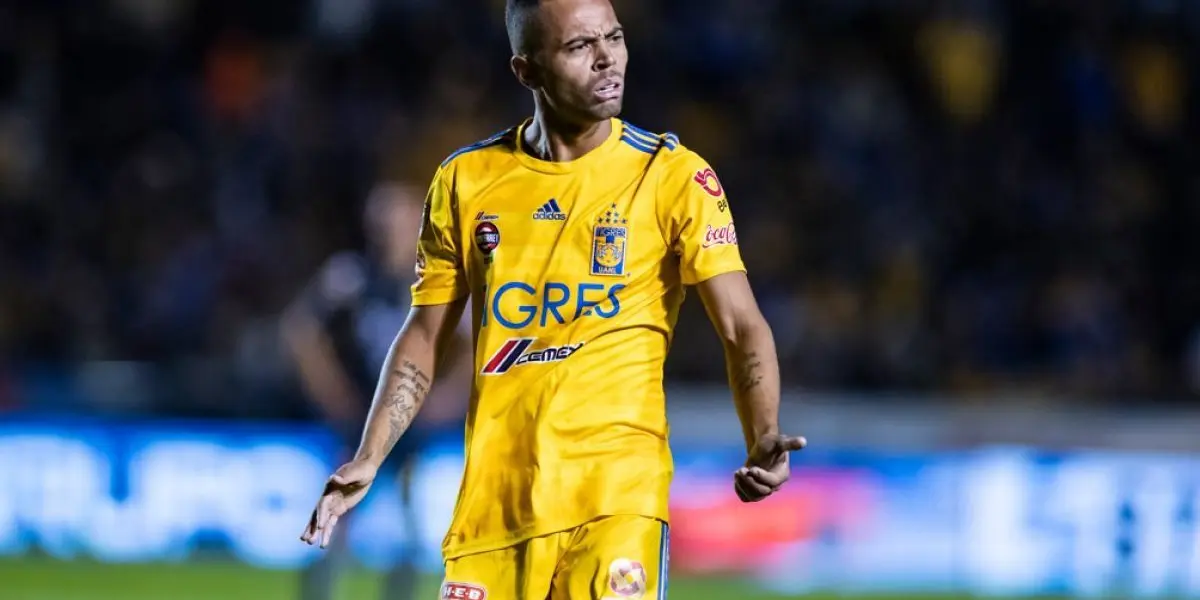 Con la posible llegada de Adalberto Carrasquilla a Tigres, Siboldi tiene que sacrificar a uno de sus jugadores titulares.