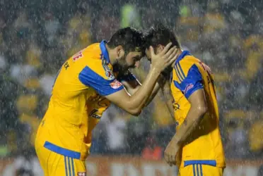 Sóbis logró colarse en el corazón de la hinchada auriazul con tan sólo tres torneos vistiendo la camiseta de Tigres.